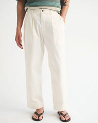 Pleated Baggy Trouser